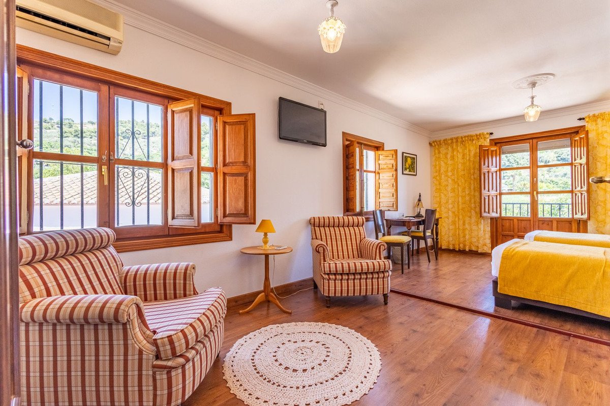 6 Bed Finca - Cortijo in Canillas de Albaida