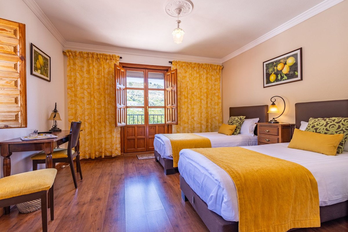6 Bed Finca - Cortijo in Canillas de Albaida