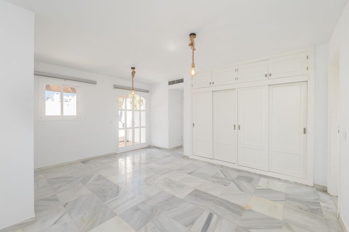 3 Bed Detached Villa in Puerto Banús