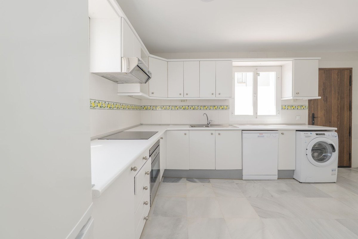 3 Bed Detached Villa in Puerto Banús