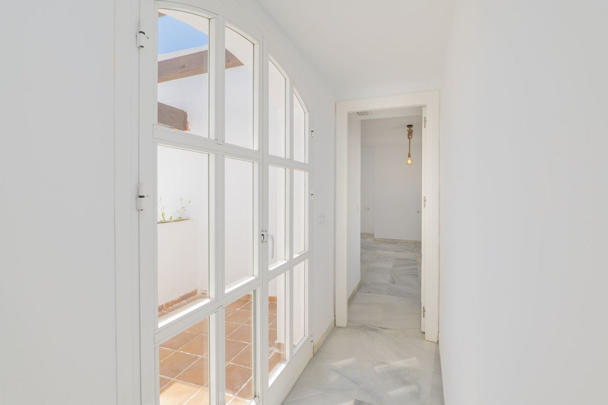 3 Bed Detached Villa in Puerto Banús