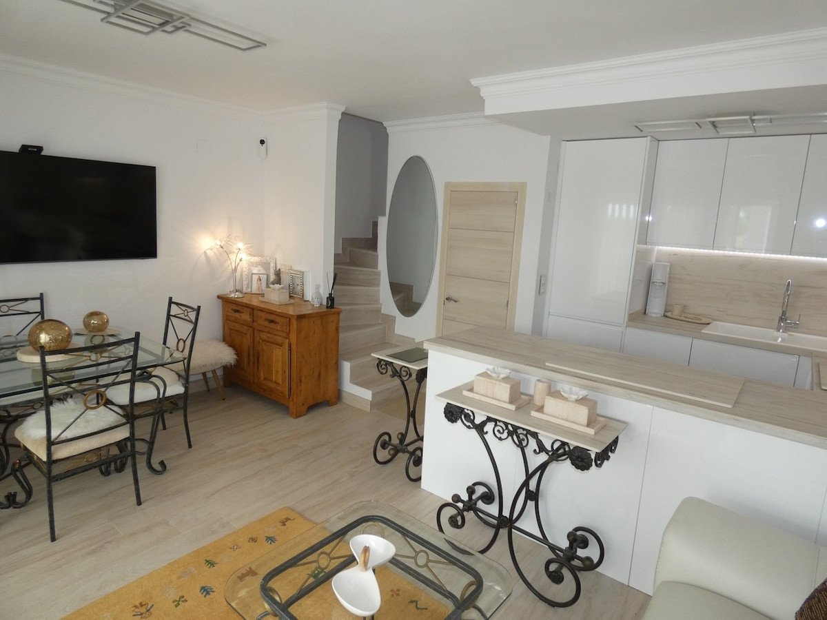 2 Bed Townhouse in Lago Jardin
