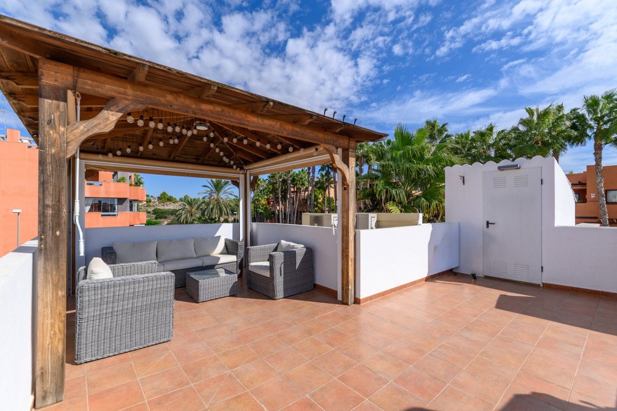 2 Bed Ground Floor Apartment in Villamartin
