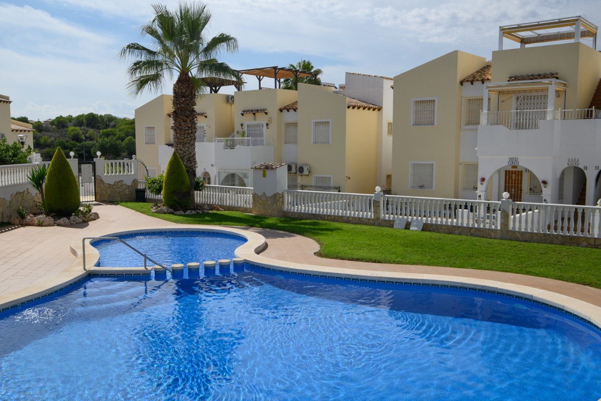 2 Bed Ground Floor Apartment in Villamartin