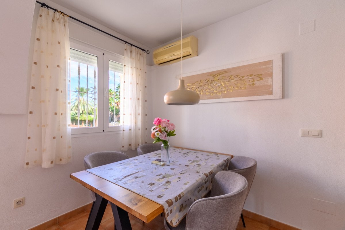2 Bed Ground Floor Apartment in Villamartin
