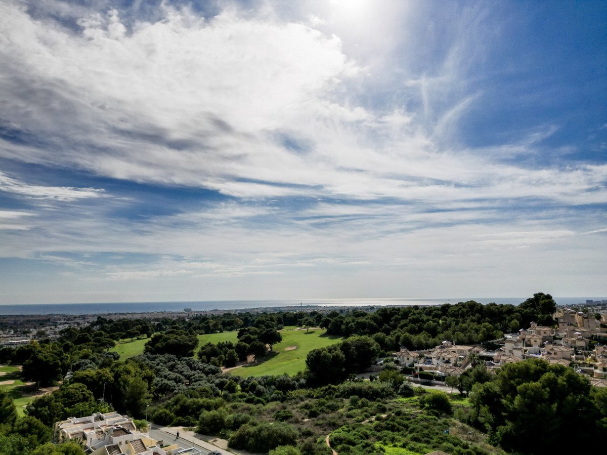 2 Bed Ground Floor Apartment in Villamartin