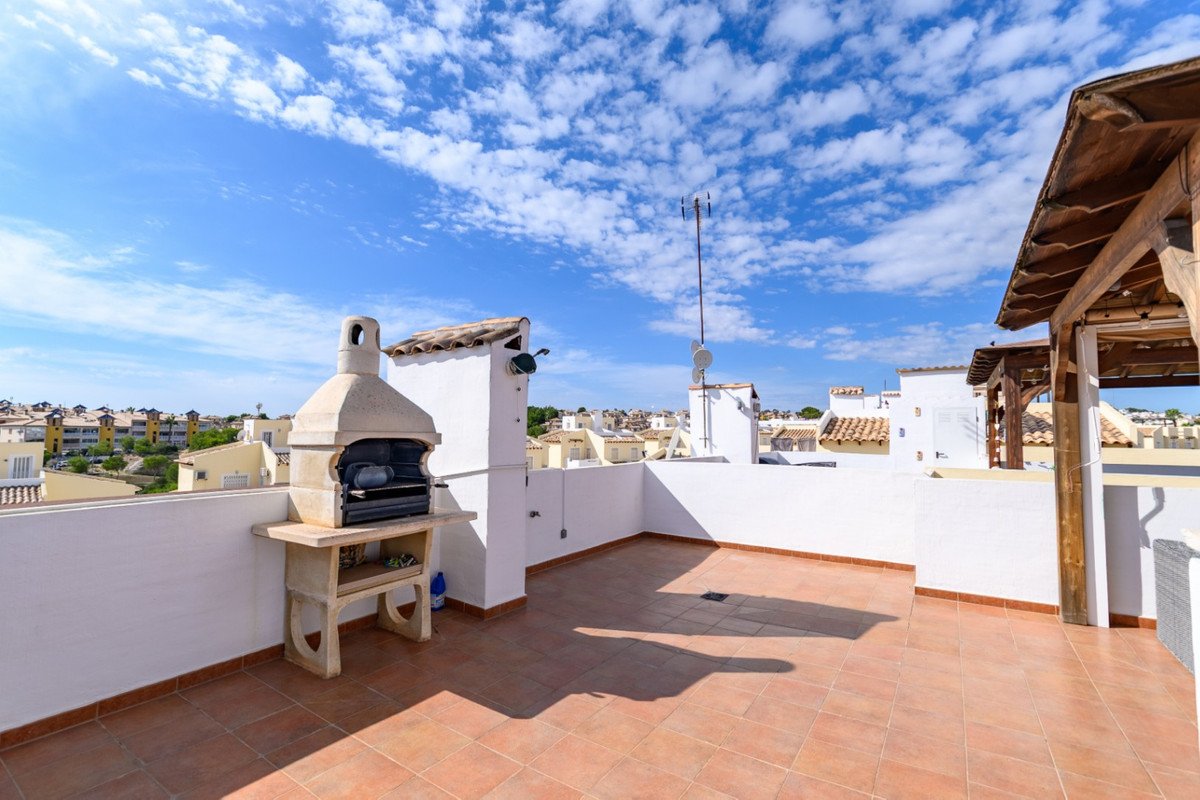 2 Bed Ground Floor Apartment in Villamartin
