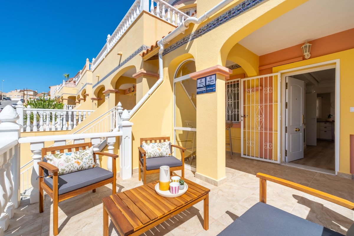 2 Bed Townhouse in Orihuela Costa