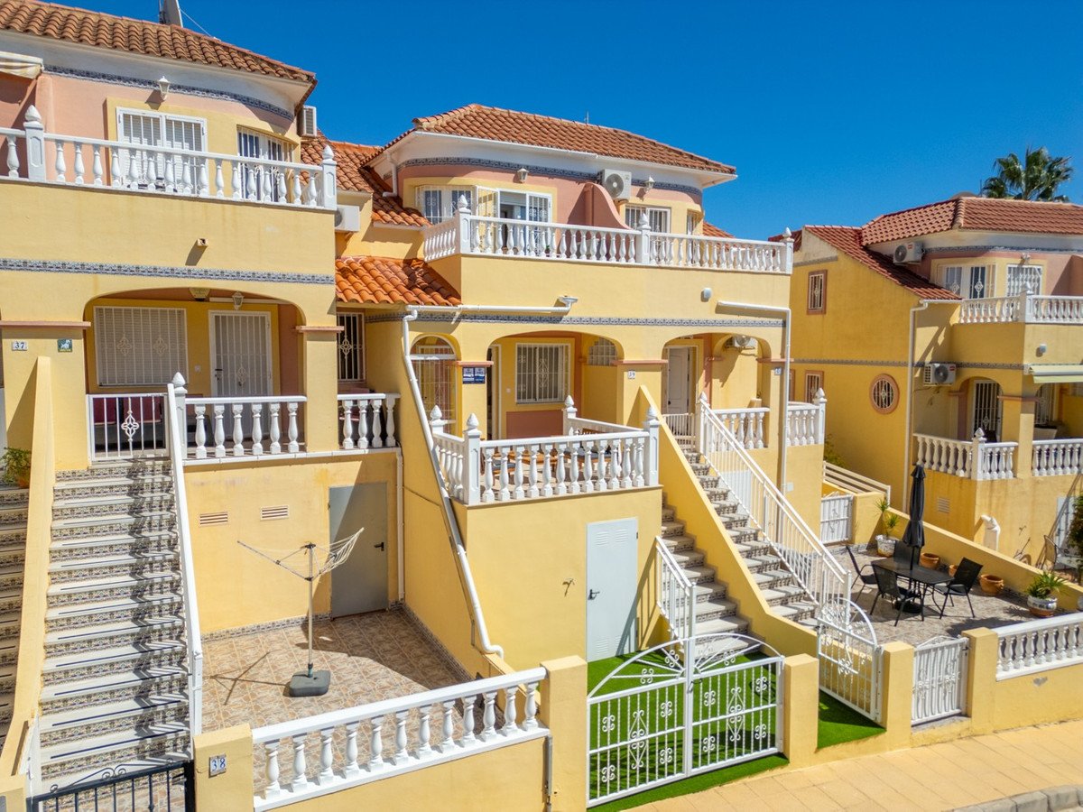 2 Bed Townhouse in Orihuela Costa