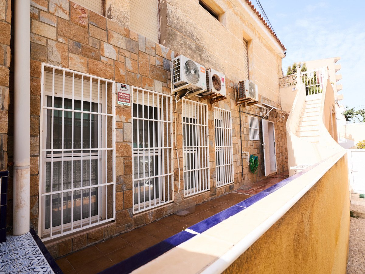 2 Bed Detached Villa in La Mata