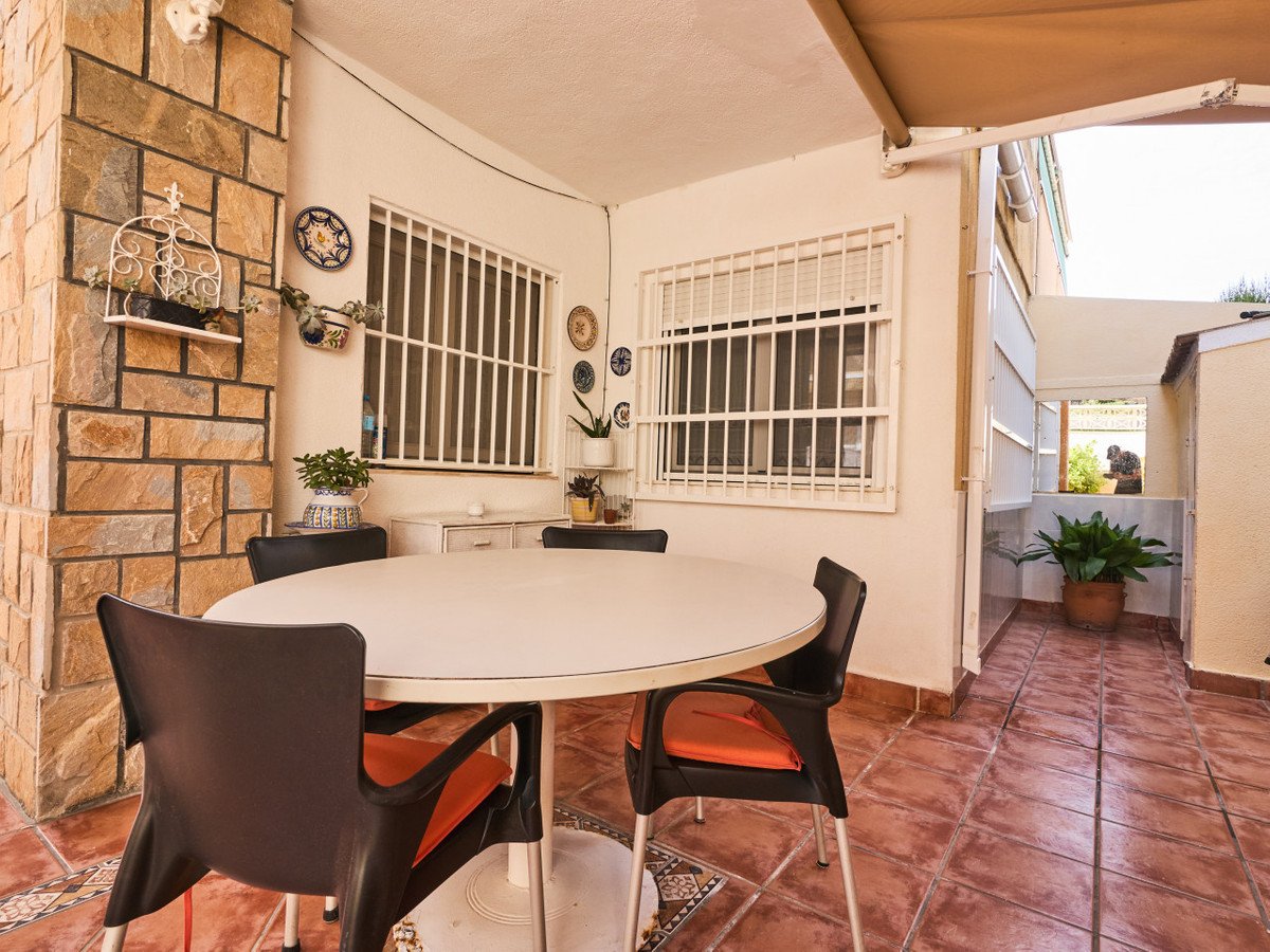2 Bed Detached Villa in La Mata