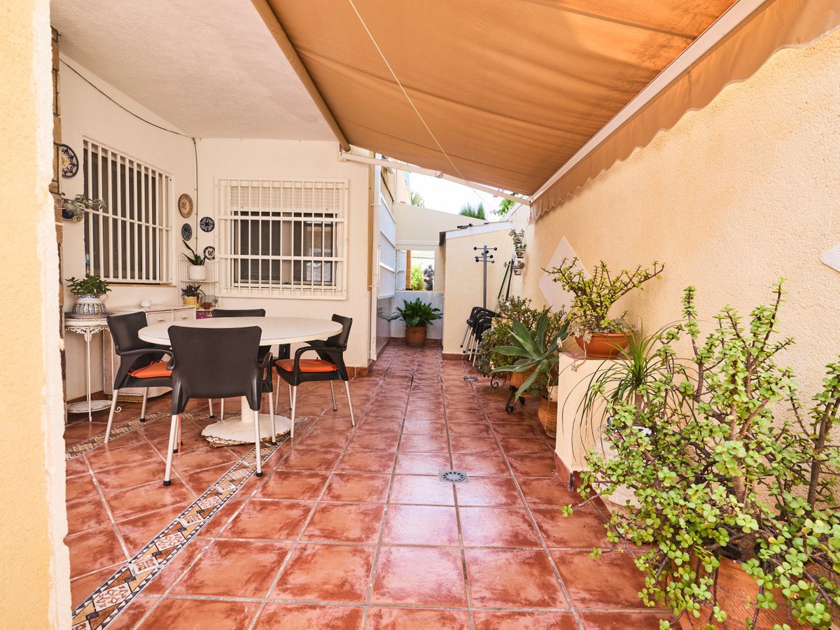 2 Bed Detached Villa in La Mata