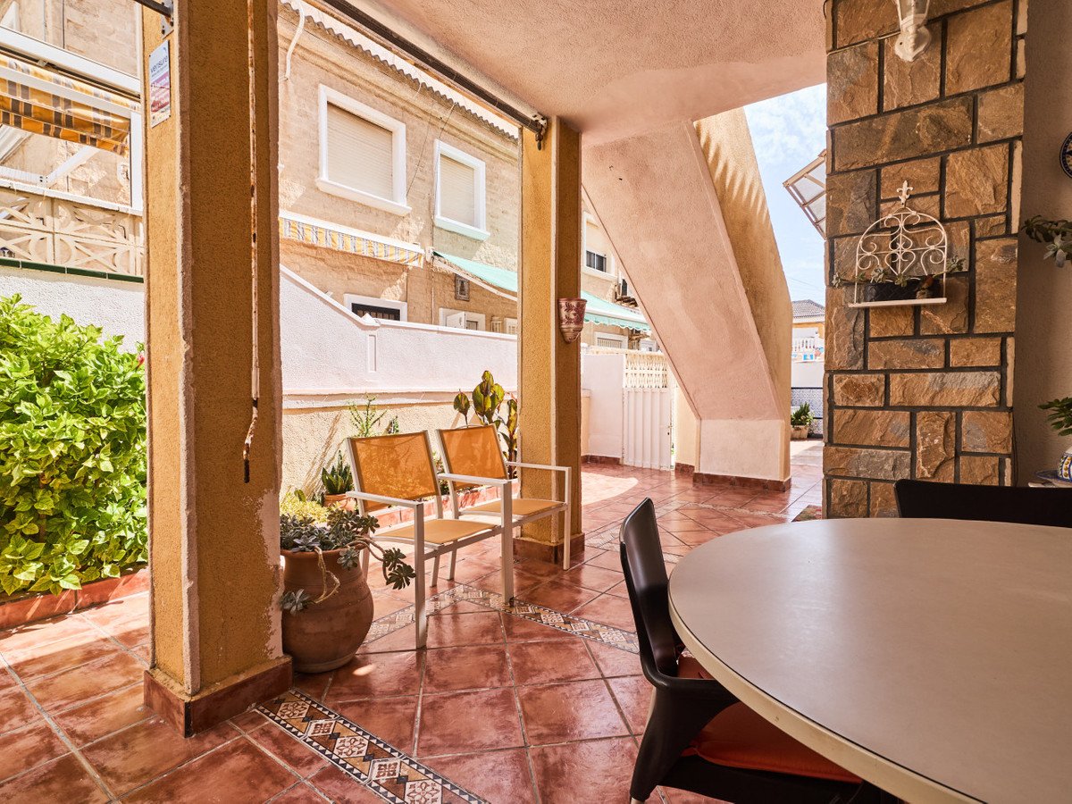 2 Bed Detached Villa in La Mata