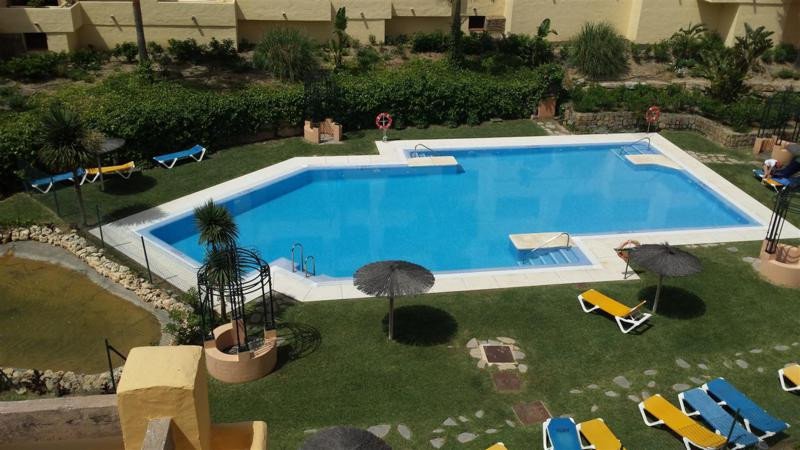 2 Bed Penthouse in La Duquesa