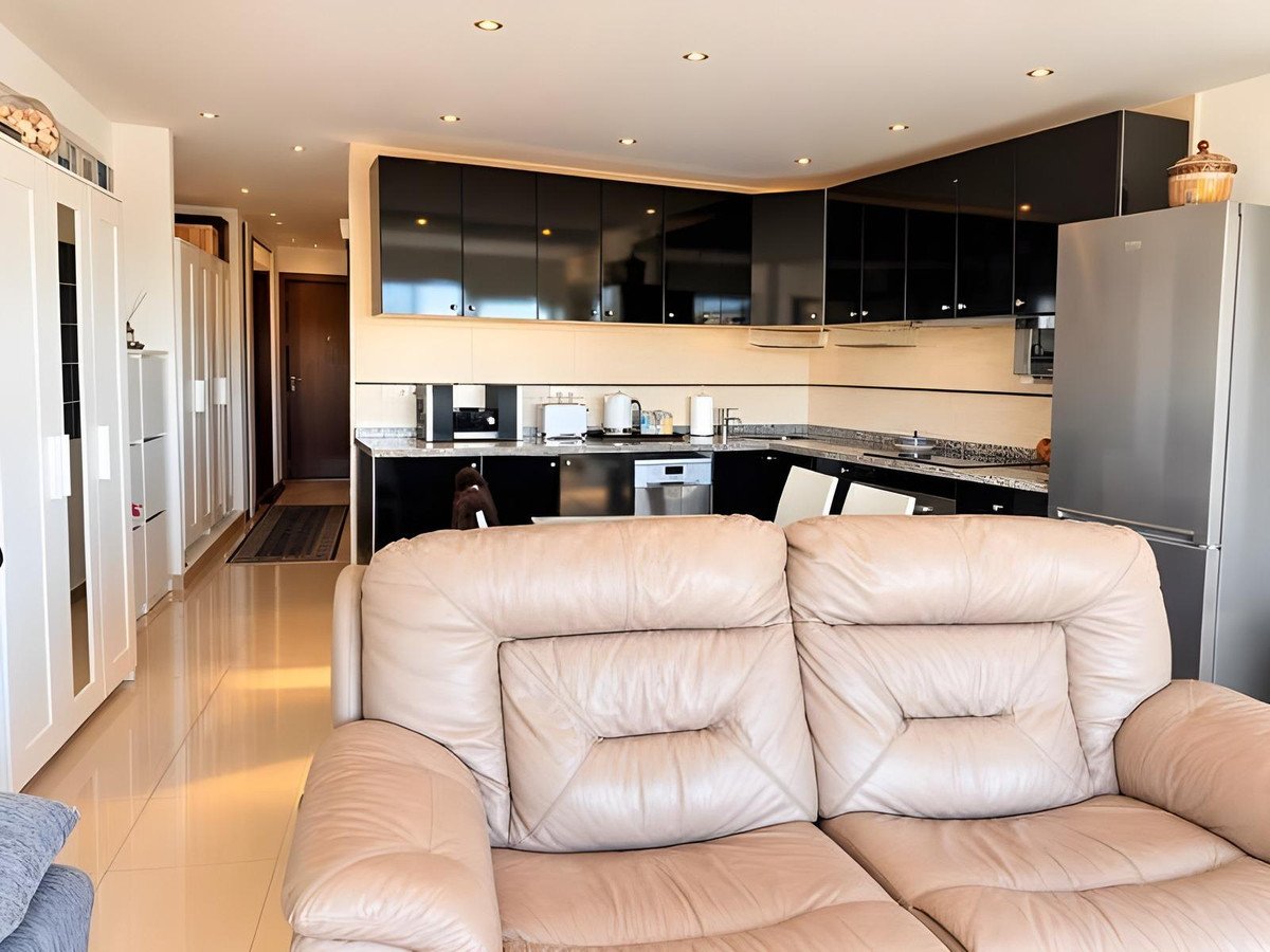 1 Bed Middle Floor Apartment in Mijas