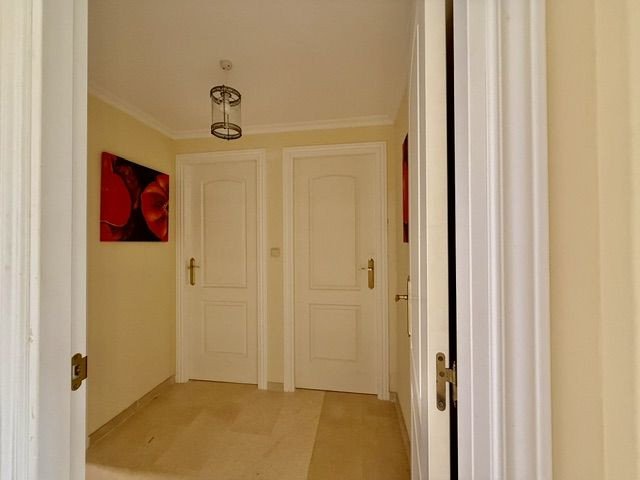 2 Bed Middle Floor Apartment in Marbella