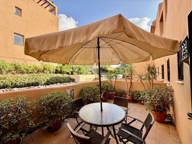 2 Bed Middle Floor Apartment in Marbella
