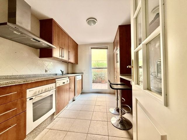 2 Bed Middle Floor Apartment in Marbella