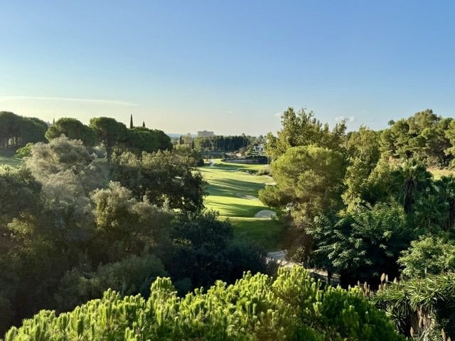 2 Bed Middle Floor Apartment in Marbella