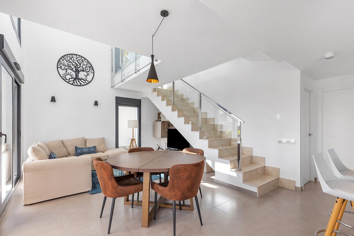 3 Bed Detached Villa in Entre Naranjos