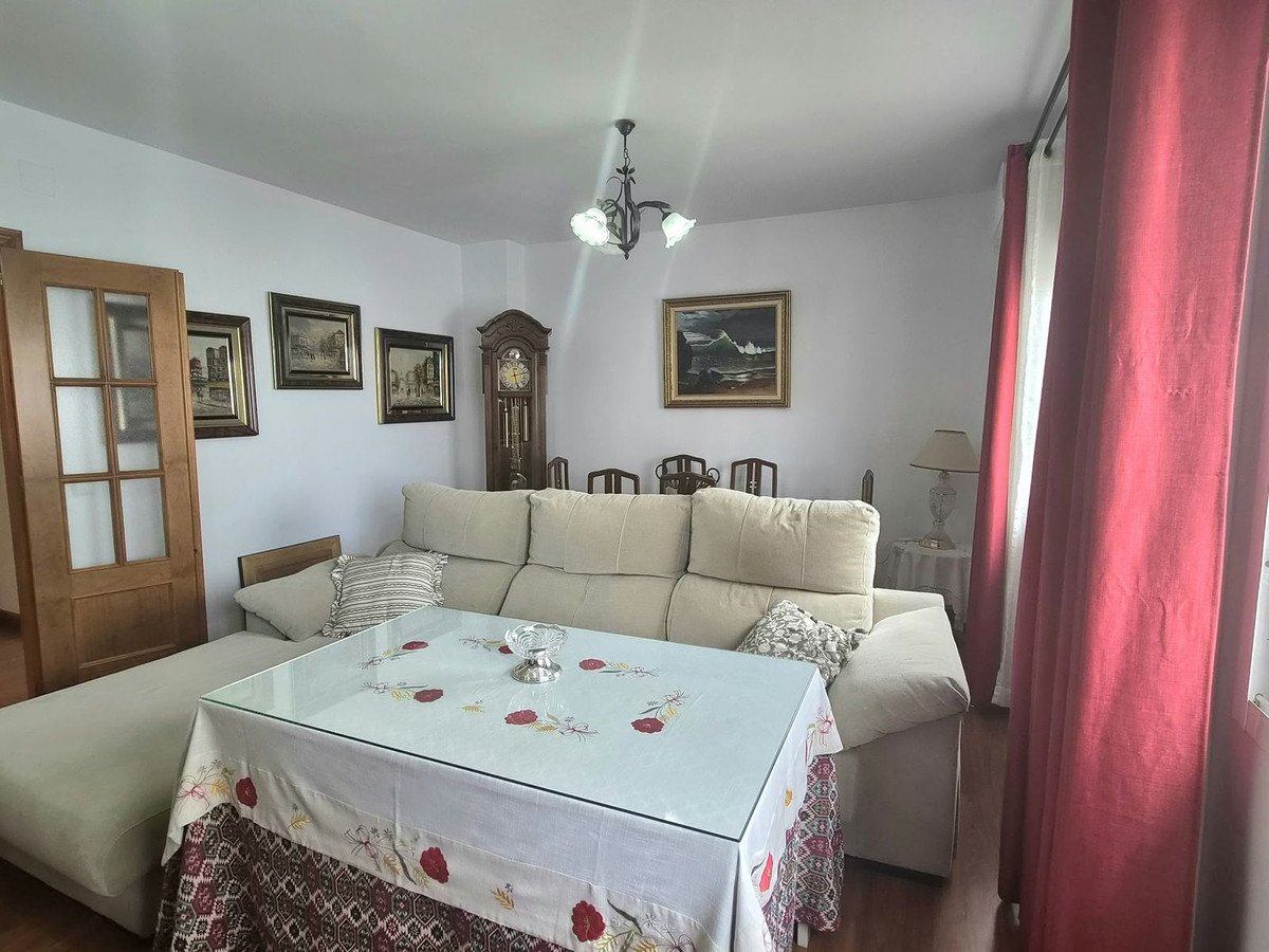 4 Bed Townhouse in Alhaurín el Grande