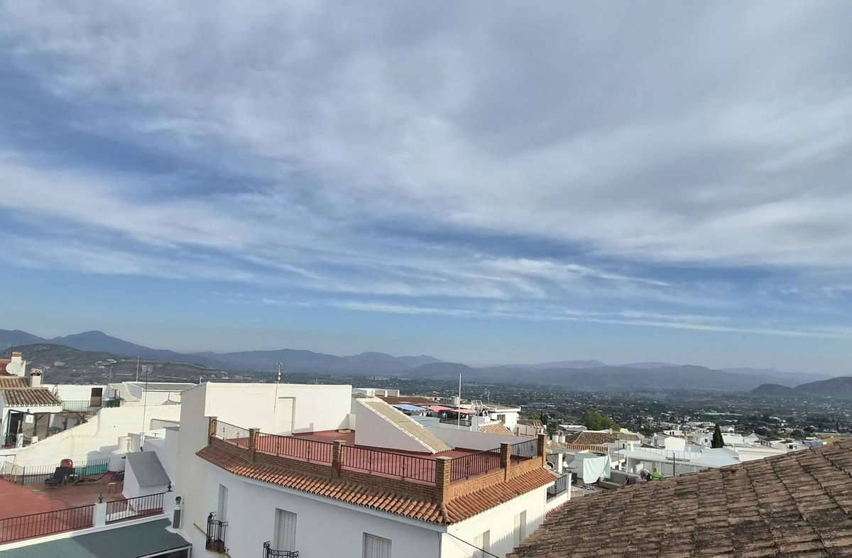 4 Bed Townhouse in Alhaurín el Grande