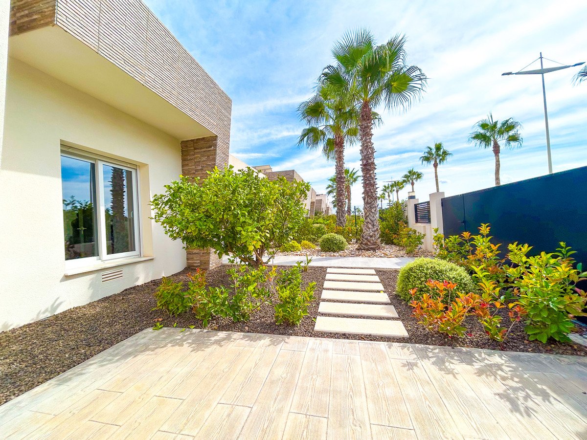 3 Bed Detached Villa in Algorfa