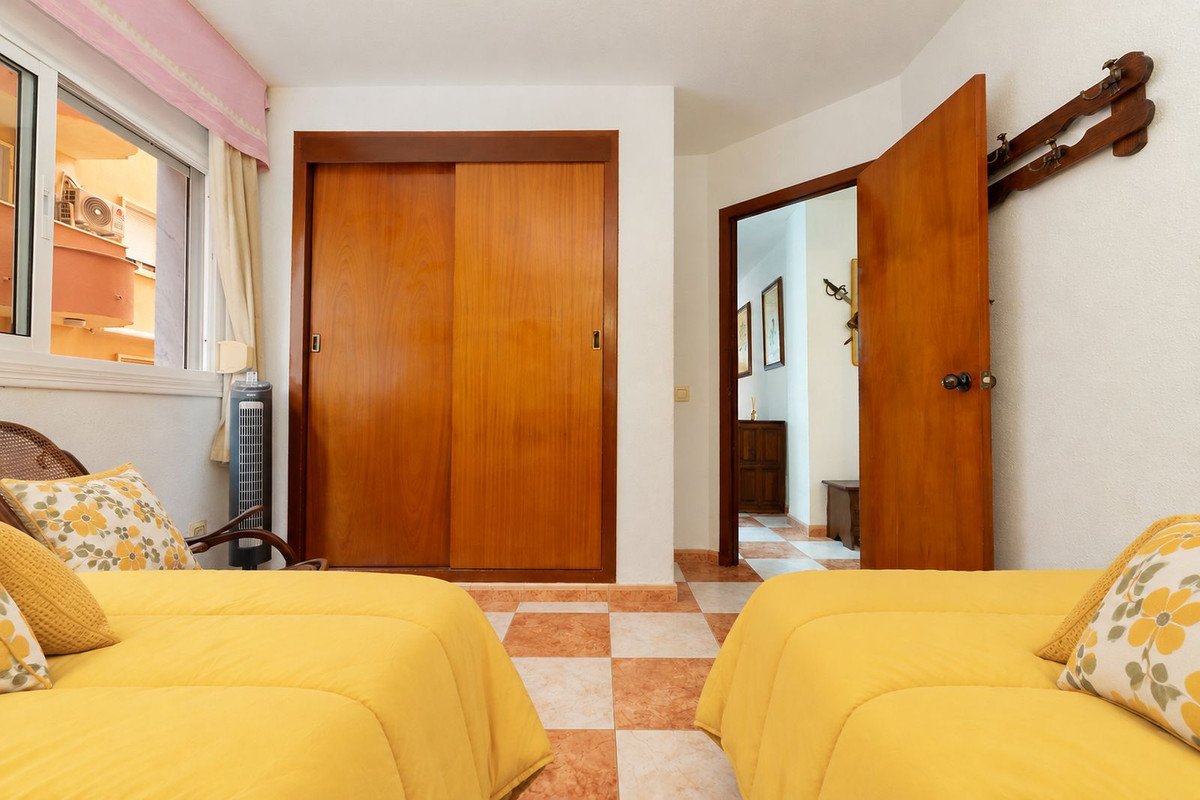 2 Bed Middle Floor Apartment in Los Boliches