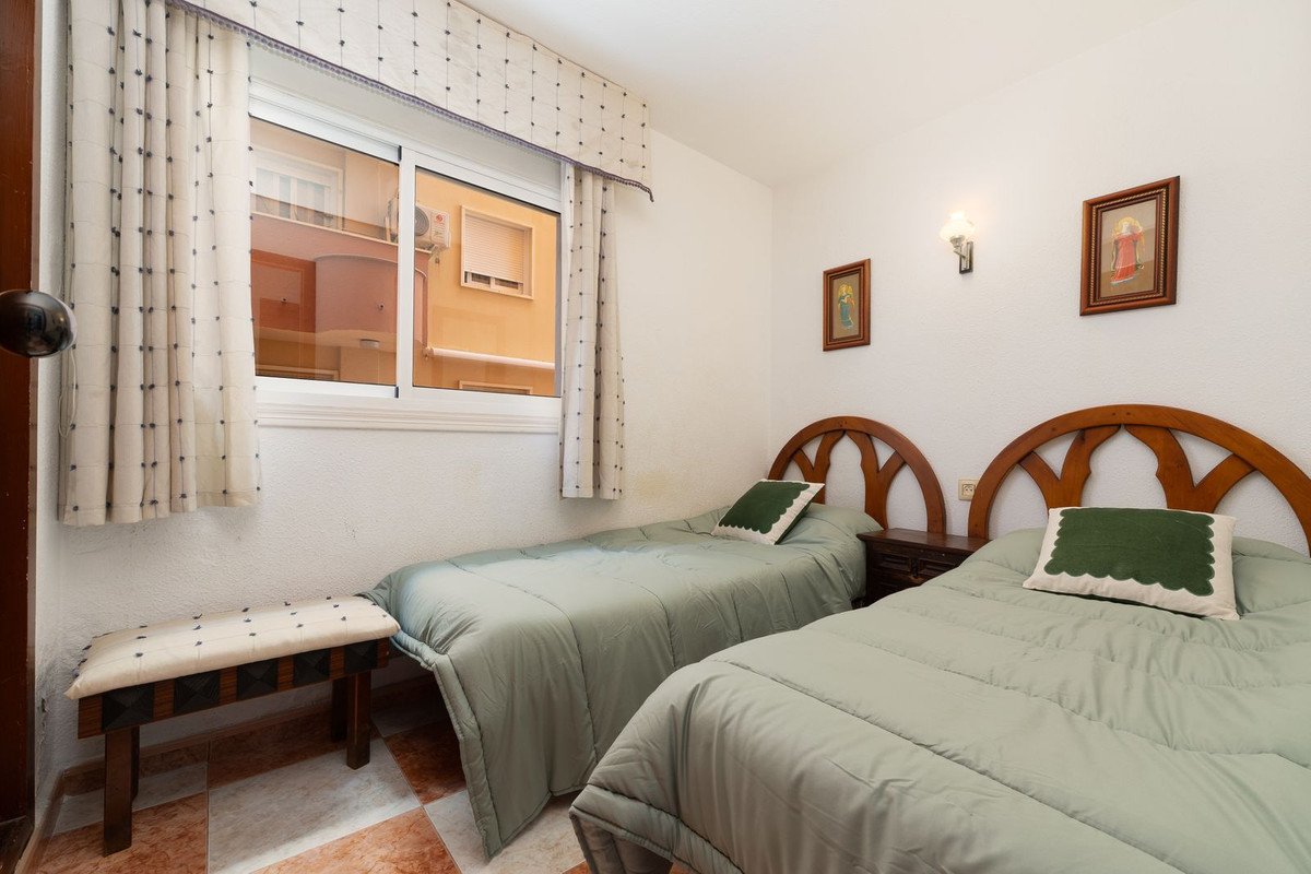 2 Bed Middle Floor Apartment in Los Boliches
