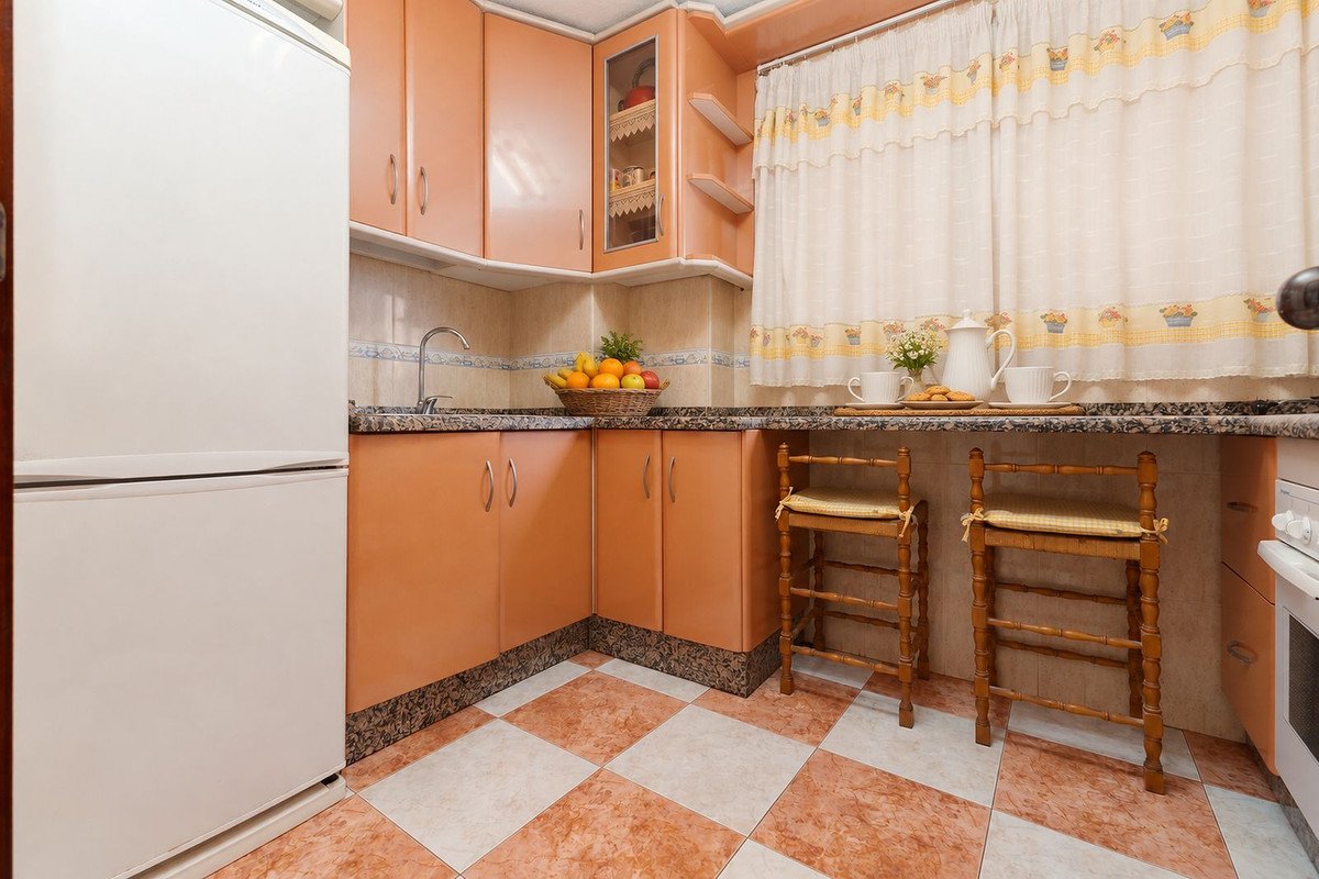 2 Bed Middle Floor Apartment in Los Boliches