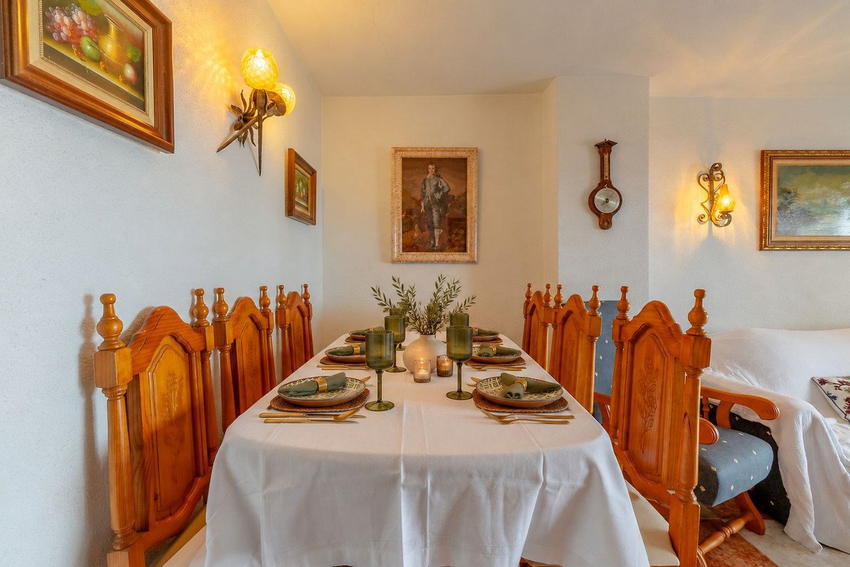 2 Bed Middle Floor Apartment in Los Boliches