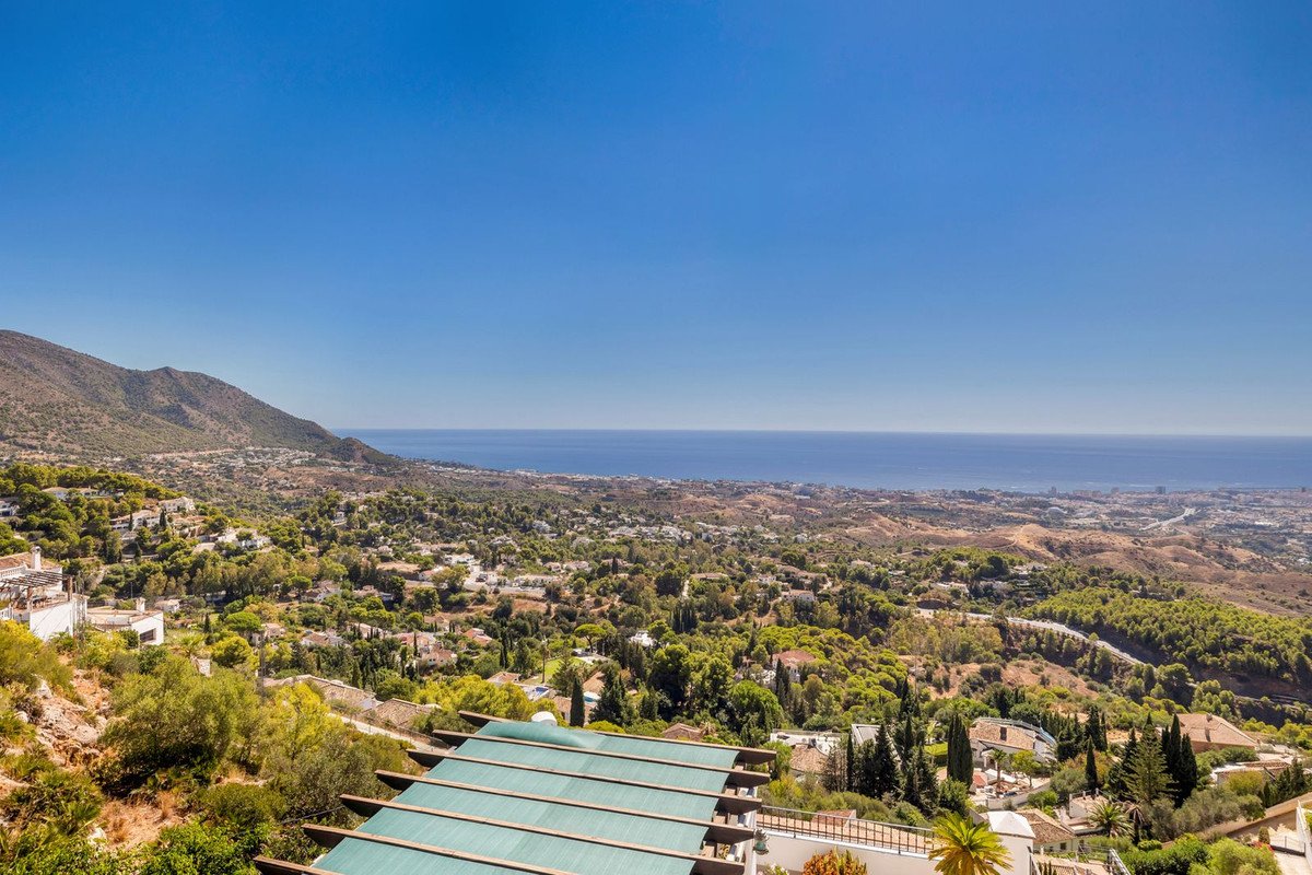 2 Bed Penthouse Duplex in Mijas