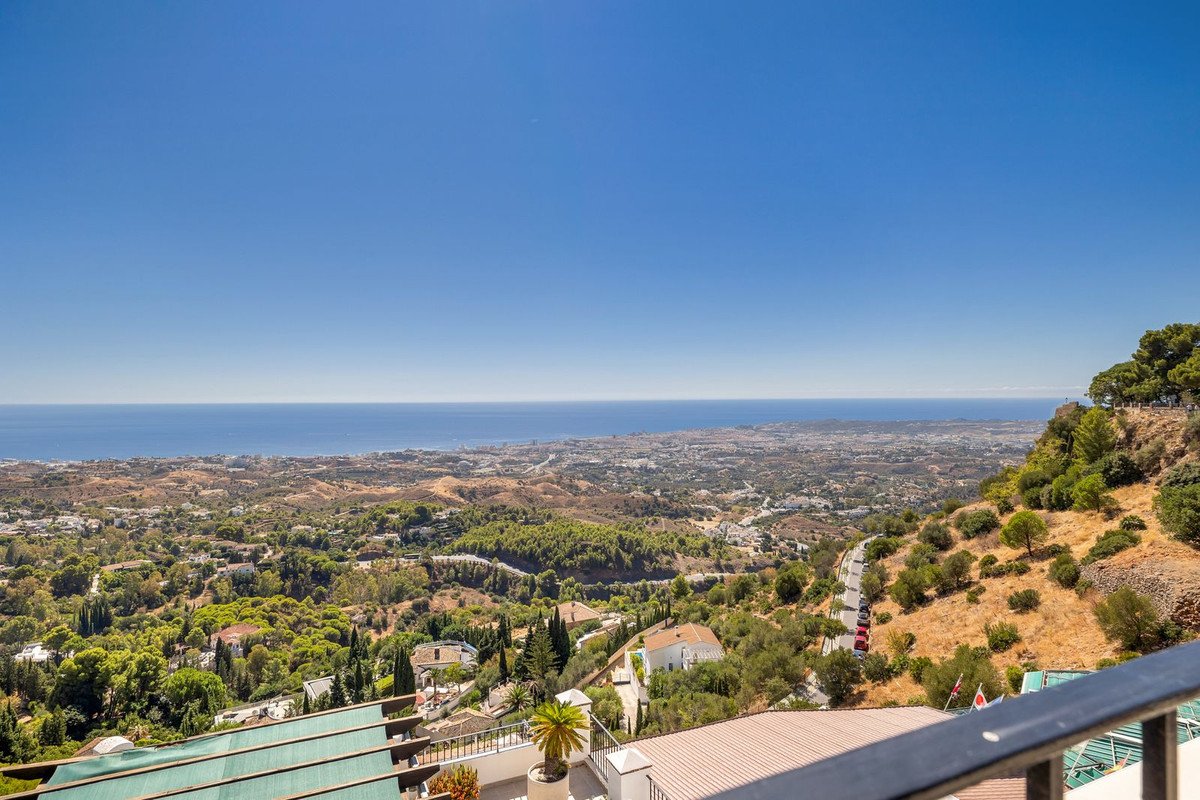 2 Bed Penthouse Duplex in Mijas