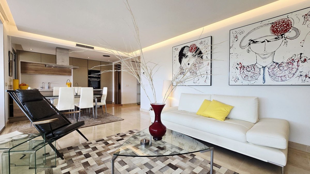 3 Bed Ground Floor Apartment in Benahavís