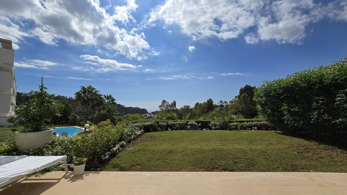 3 Bed Ground Floor Apartment in Benahavís