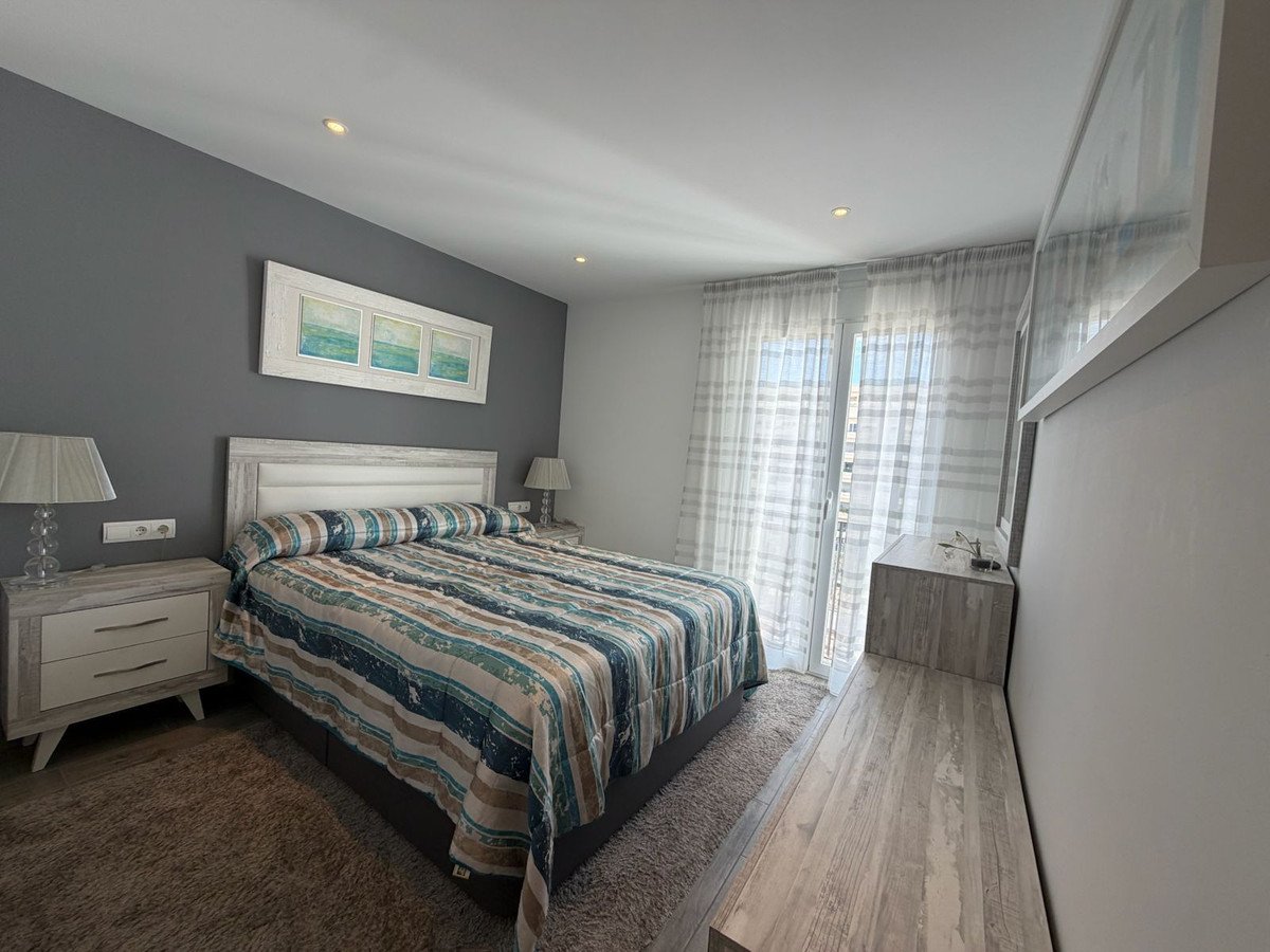 2 Bed Middle Floor Apartment in Puerto Banús
