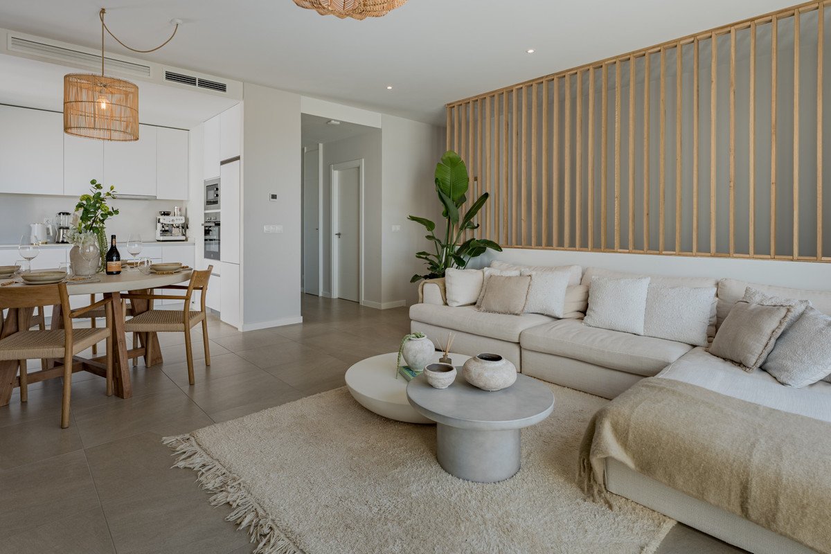 3 Bed Semi-Detached House in Riviera del Sol