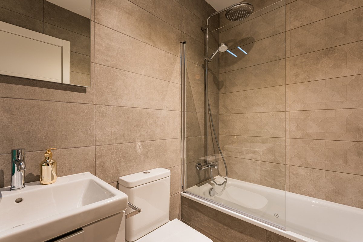3 Bed Semi-Detached House in Riviera del Sol