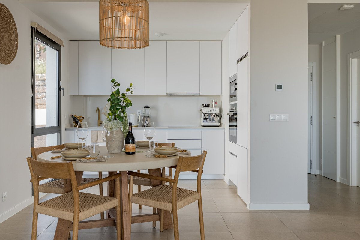 3 Bed Semi-Detached House in Riviera del Sol