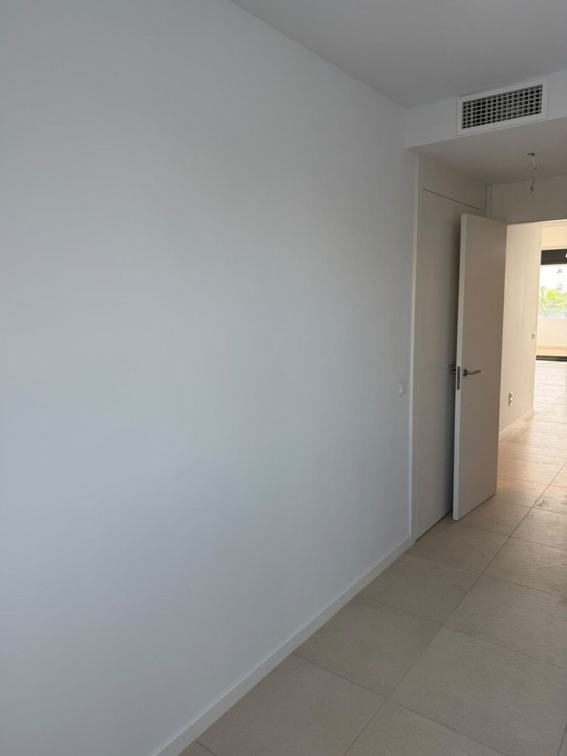 2 Bed Middle Floor Apartment in Los Alamos