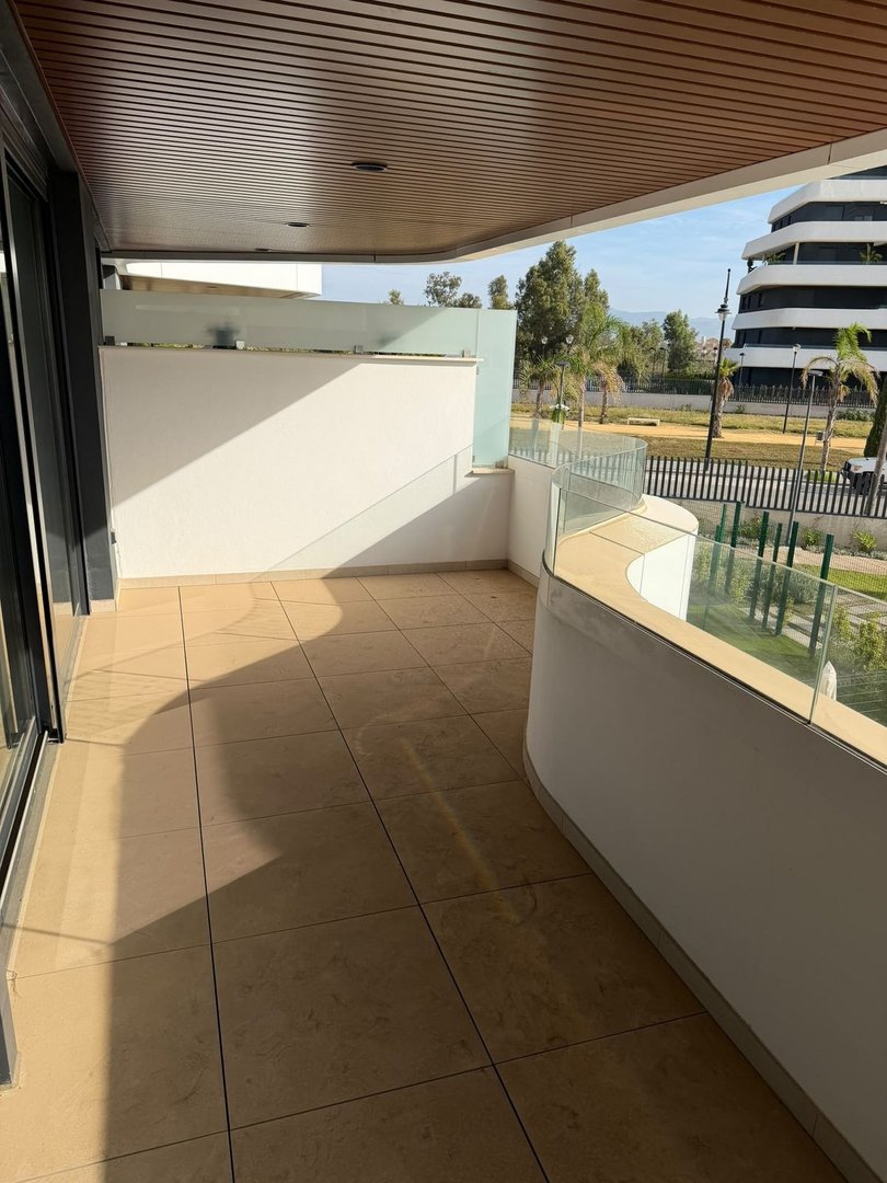 2 Bed Middle Floor Apartment in Los Alamos