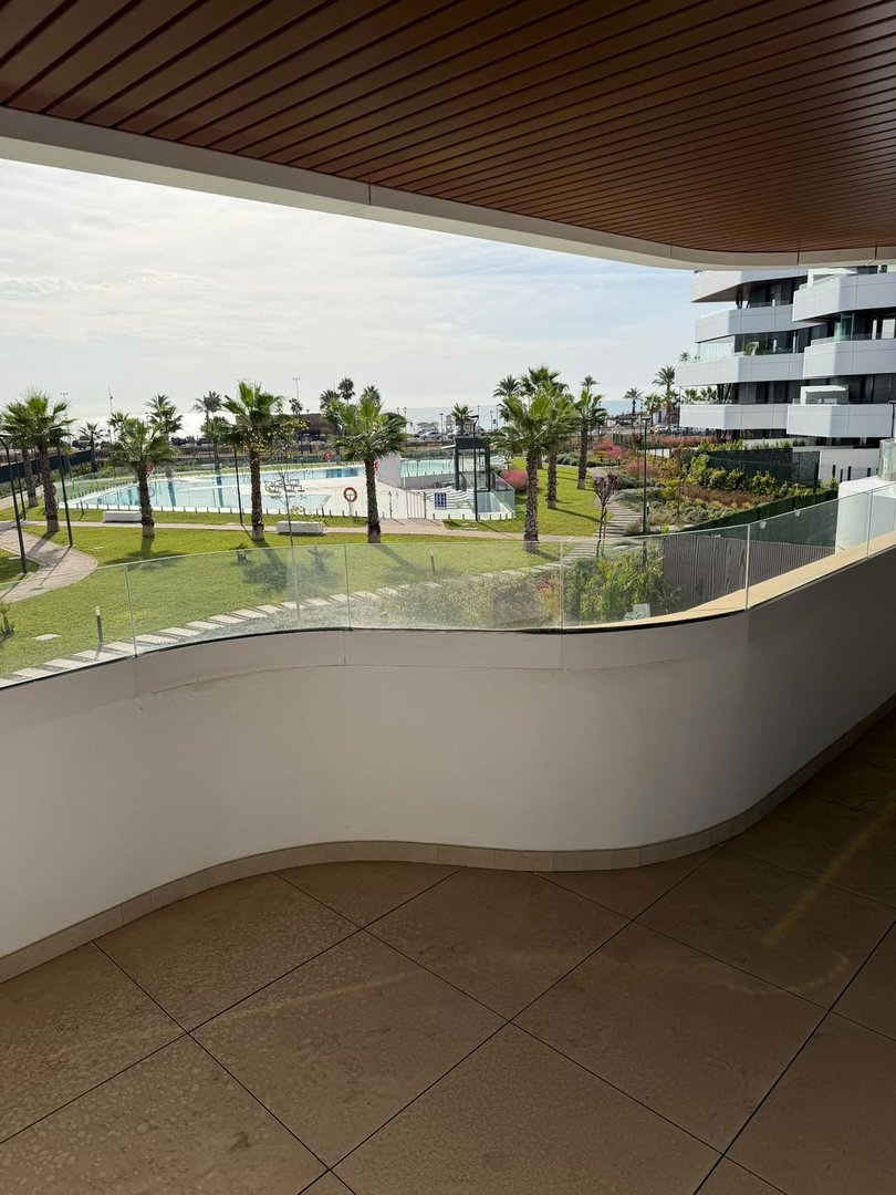 2 Bed Middle Floor Apartment in Los Alamos