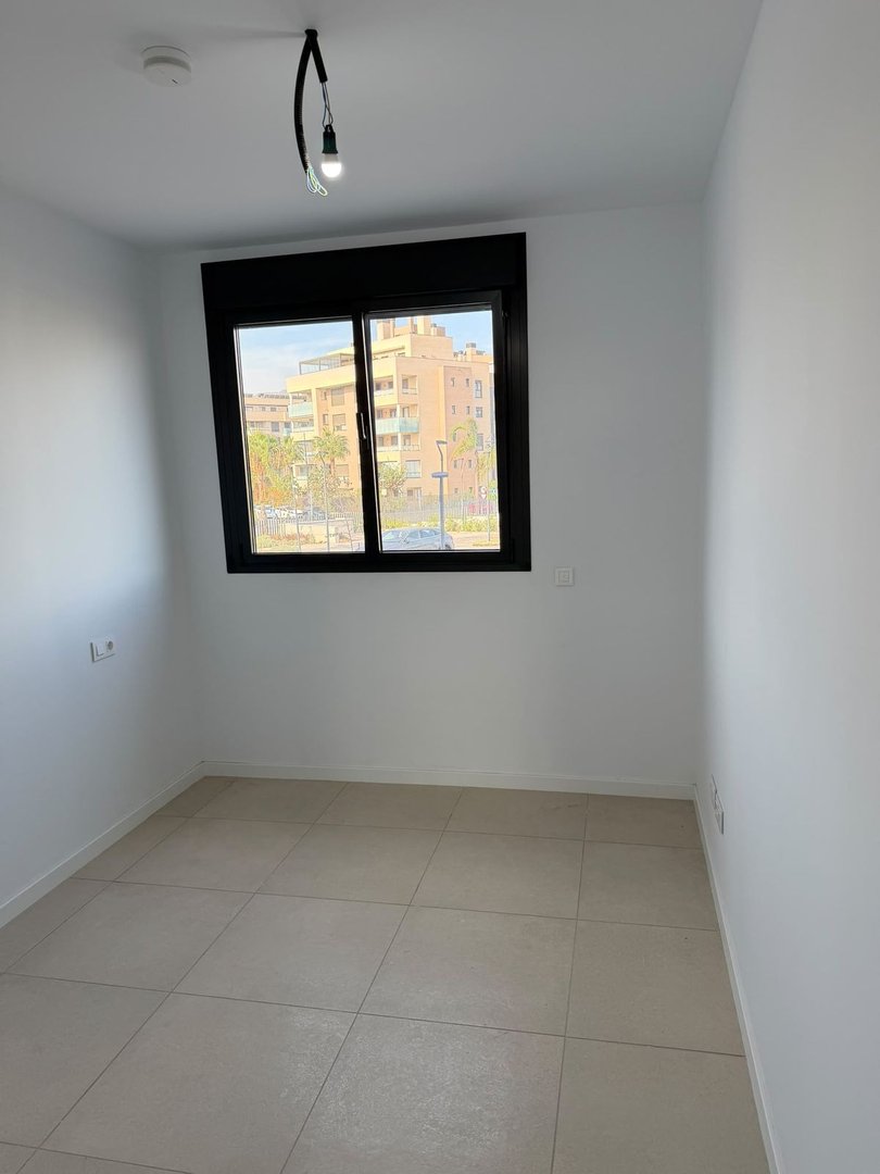 2 Bed Middle Floor Apartment in Los Alamos
