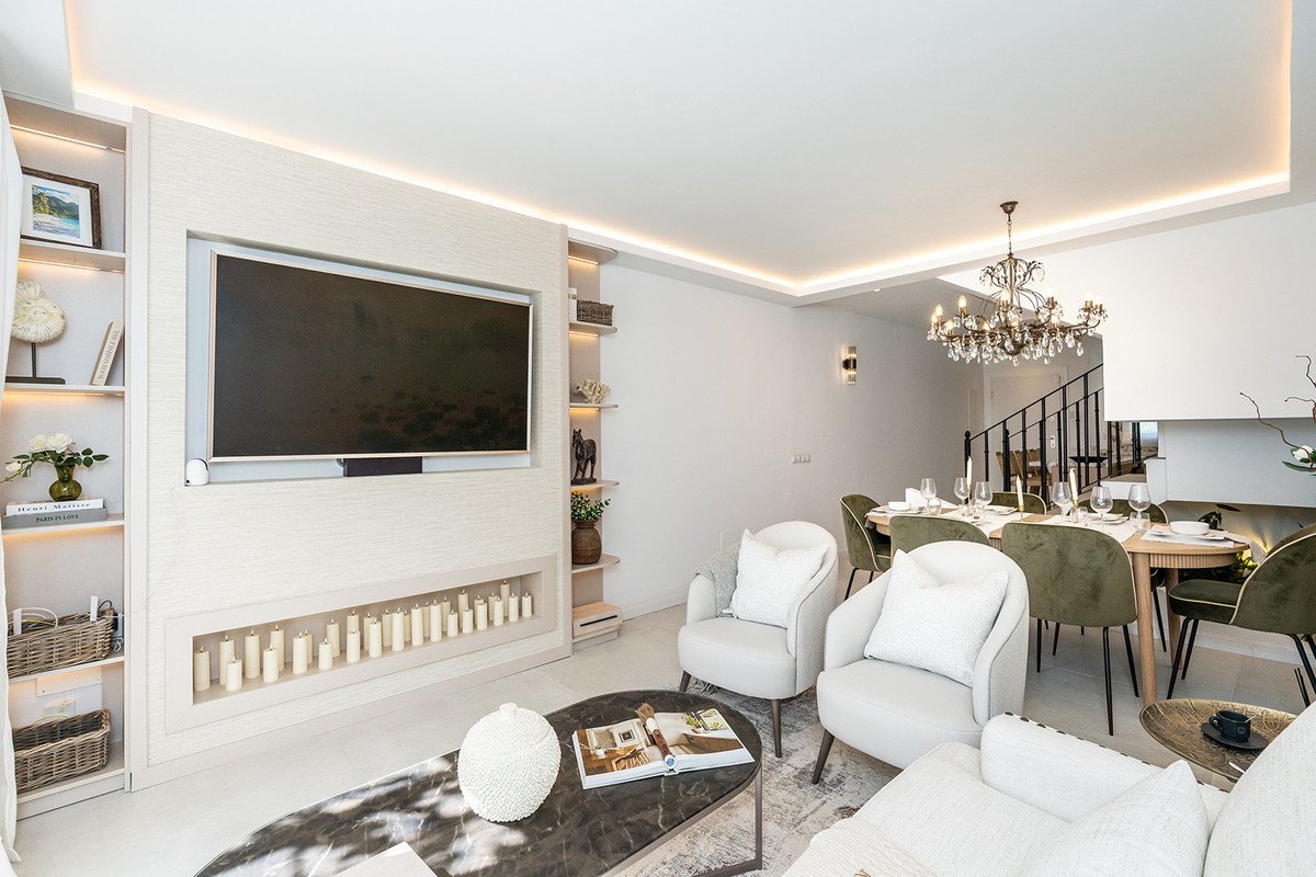 4 Bed Townhouse in Nueva Andalucía