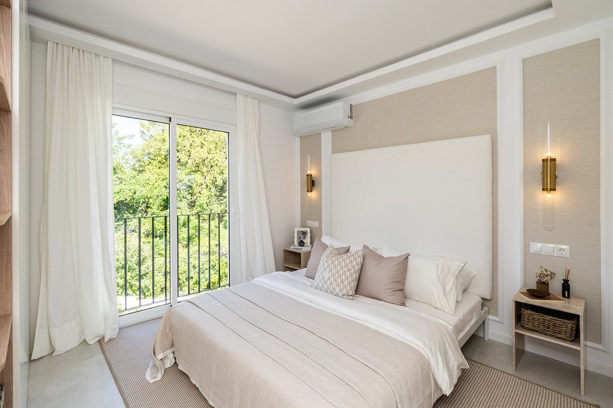 4 Bed Townhouse in Nueva Andalucía