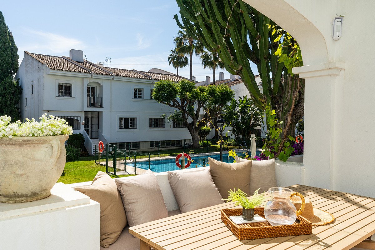 4 Bed Townhouse in Nueva Andalucía