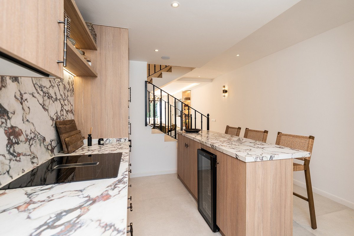 4 Bed Townhouse in Nueva Andalucía