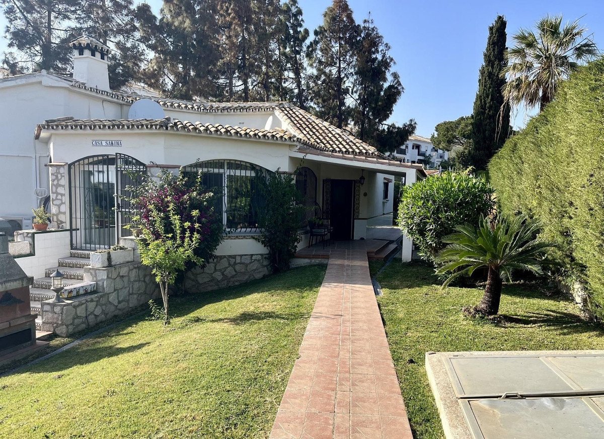 3 Bed Detached Villa in El Chaparral