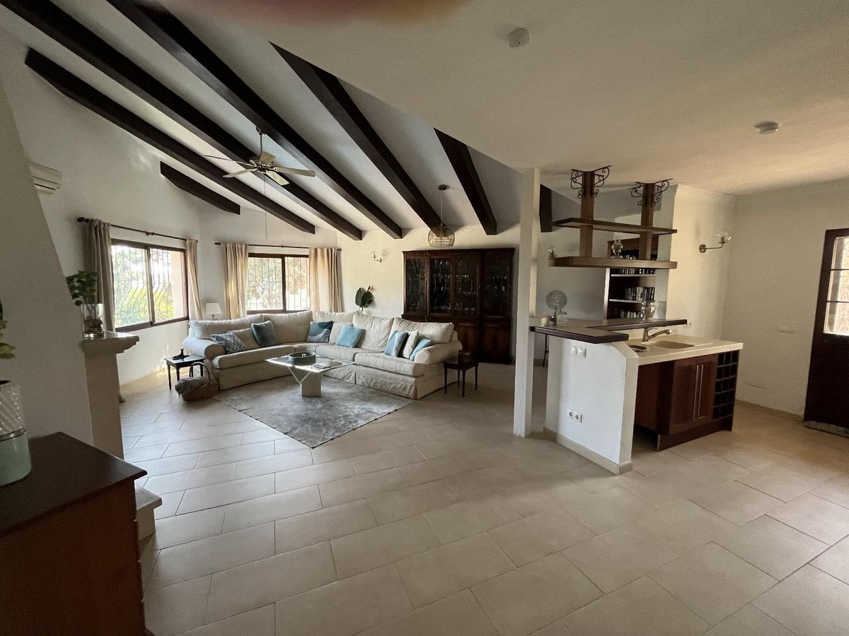 3 Bed Detached Villa in El Chaparral