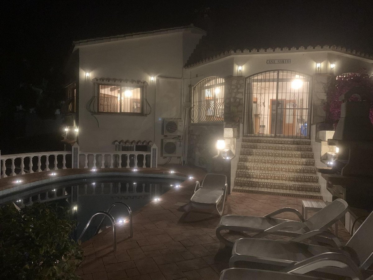 3 Bed Detached Villa in El Chaparral